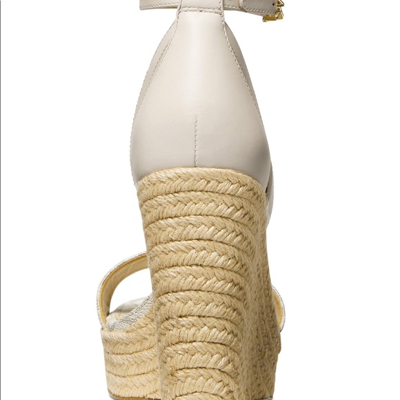 Sold!!! - Picture 3 of 3